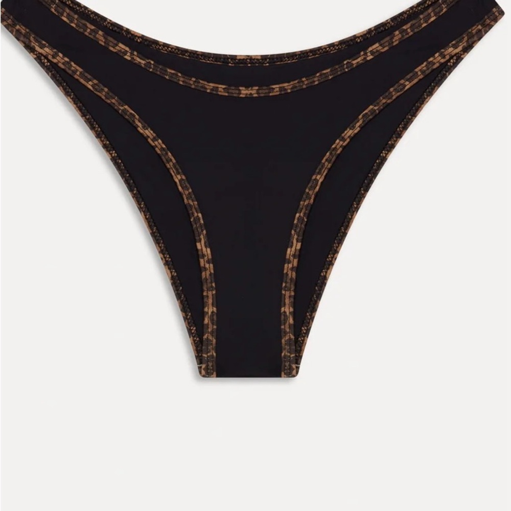 Frankie’s Bikinis Bella Hadid Dove bikini bottom